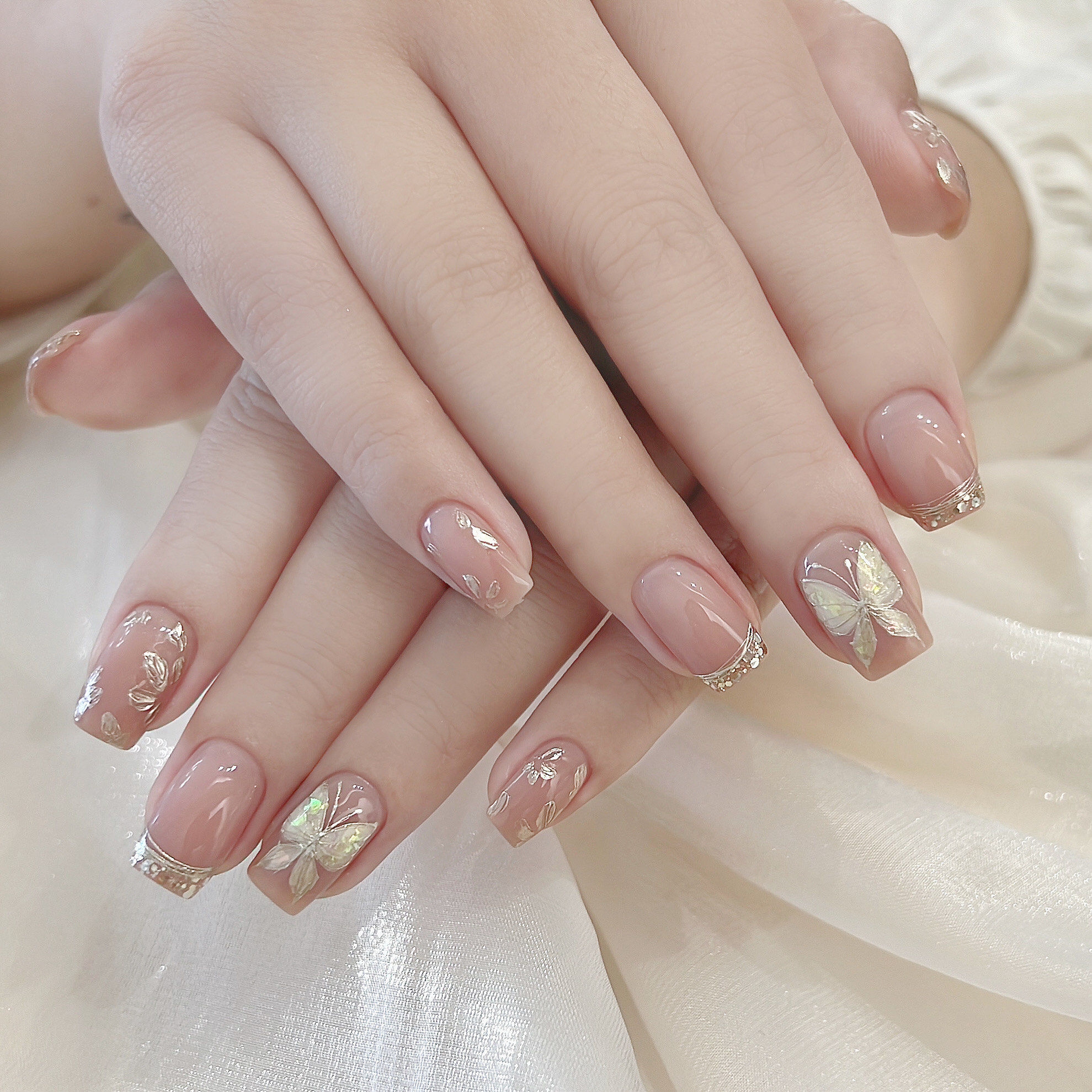 每个指尖都是宝藏!蝴蝶美甲好绝!