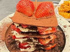 -W COLLECTIVE  DESSERT SHOP