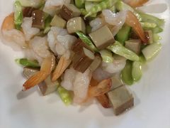 山竹笋凤尾虾-巧克力渔家.小船海鲜胶东菜(万平口店)