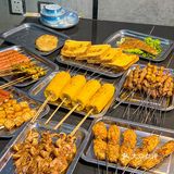 华店附近这家铜锅涮肉里面的烧烤也好好吃啊！ 