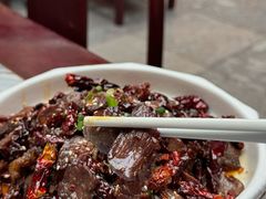-蔼若春.传承三十年云南菜(金碧公园店)