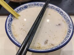 羊肉汤（多肉）-穆得·老周家牛肉烧饼(普利街店)