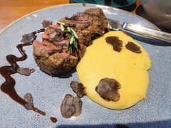 -JINNS锦时 steak&pizza(浸信会礼拜堂旧址店)