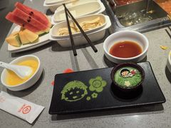 -海底捞火锅(新松江路生日主题店)