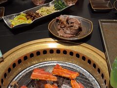 -山川小町·极番烧肉(新地假日广场店)