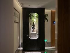 -新盈光·云会所(百丈东路店)