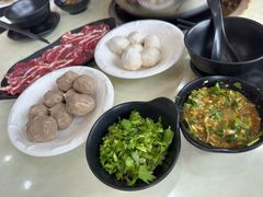 -闽粤一牛潮汕牛肉火锅
