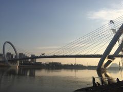 -南京眼步行桥