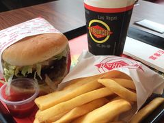 -FATBURGER 特富客汉堡(外交公寓店)