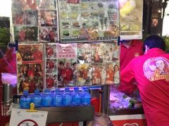 -詹爷爷乌节路街头冰淇淋
