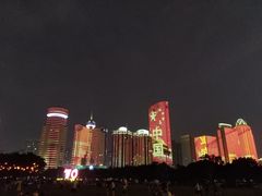 -万绿园