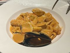 -Mogul Eatery·大亨餐酒馆