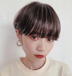 -I+造型烫发染发
