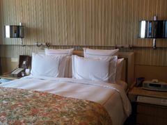 上海浦东丽思卡尔顿-北外滩套房主卧-上海浦东丽思卡尔顿酒店