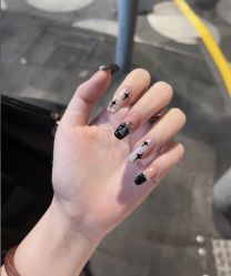 -初心纹眉洗眉·美睫专业店