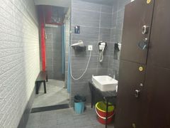 -豪思成DK健身私教连锁(凯乐国际店)