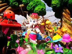 -七彩云南欢乐世界