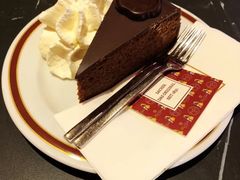 -Cafe Sacher(WIEN)
