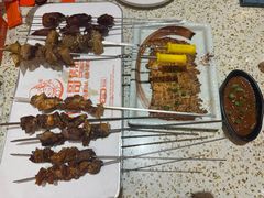 -小董哥烤串·爆汁大油边(故宫店)