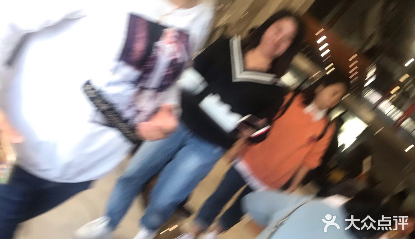 位置就在公司附近，满足了我这样的懒癌患者，平时不想吃