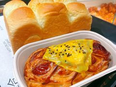 -HOT CRUSH趁热集合·现烤面包(环球港店)