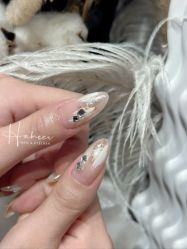 -花岐款式专研健康美甲沙龙