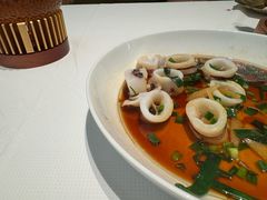 -桂满陇·手作小笼包&江南叫花鸡(中山公园店)