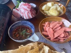 -包整·丝娃娃(一览甲秀楼风景店)