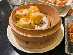 蟹籽蒸烧麦-色香味(澳门巴黎人店)