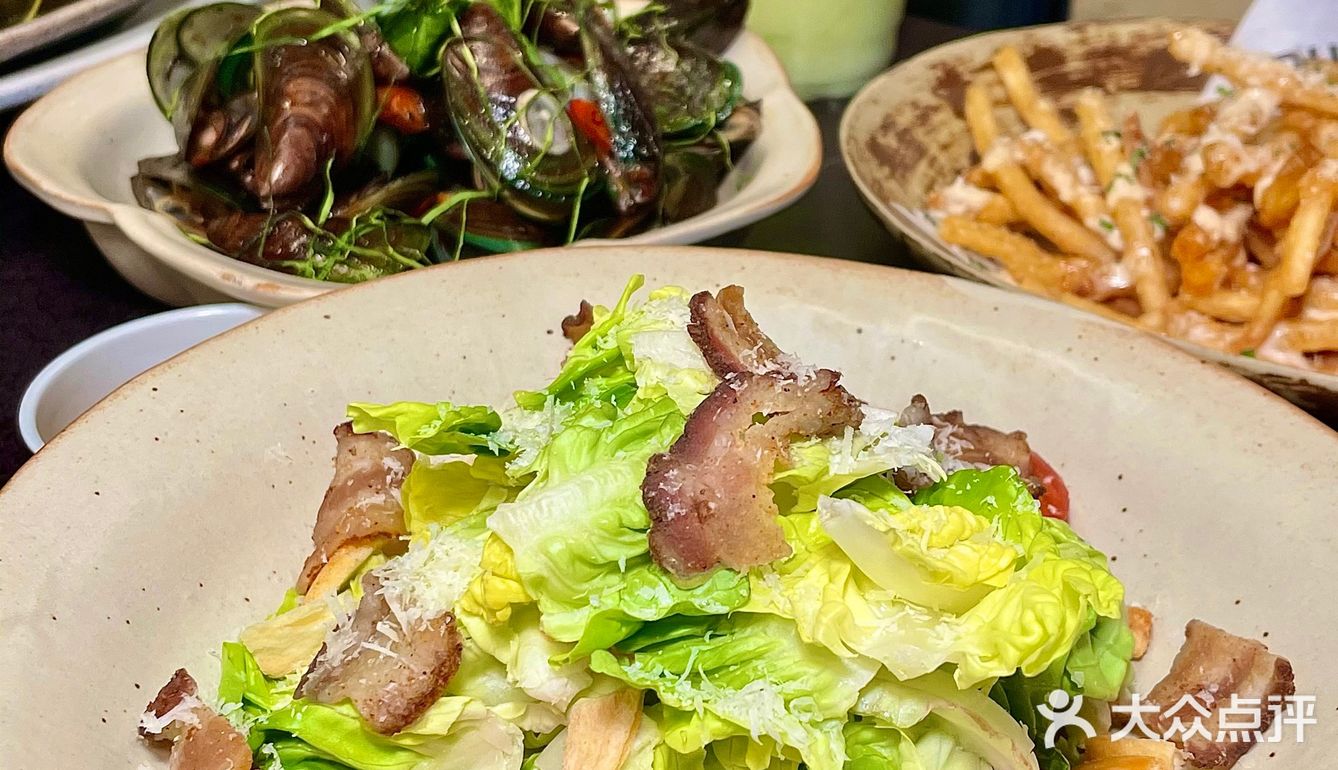 🏙️坐拥城央美景的露台bistro