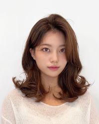 -变画·发型STUDIO