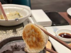 脆煎灌汤小笼包-十里弄堂(K11店)