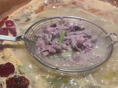 -洱火云南酸菜牛肉火锅(石景山当代商城店)