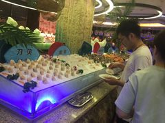 -小天鹅戴斯酒店鲸鲨百汇创作料理