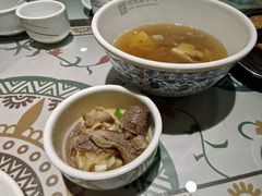 特色牛肉罩火烧-哈老太太(联盟路店)
