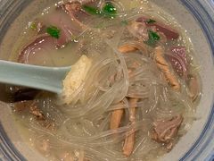 金陵鸭血粉丝汤-弄堂小笼包(西青中北永旺购物中心店)