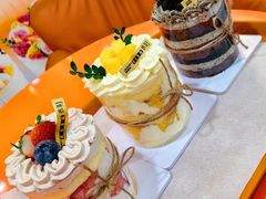 -卷们·现制生日蛋糕·蓝风车动物奶油(金源店)