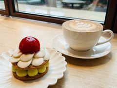 -VERIE BAKEHOUSE
