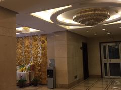 -鲁班小馆(政四街店)