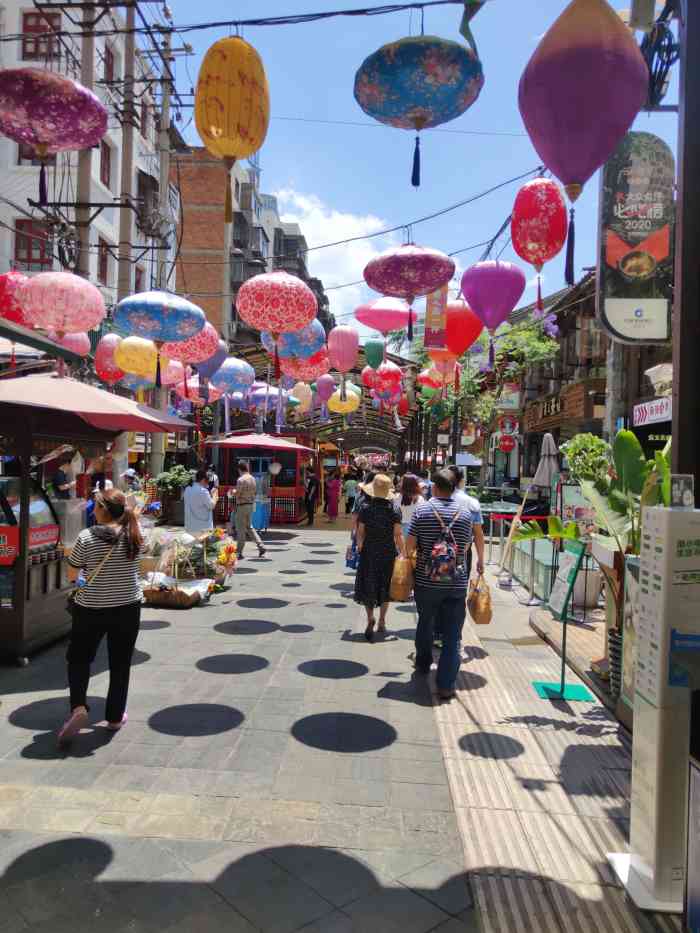 祥云美食城-"祥云美食城简直给昆明的城市形象丢脸,美其.