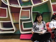 -钟书阁(松江泰晤士小镇店)