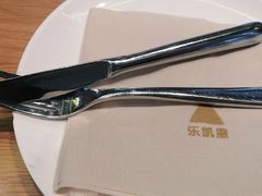 -乐凯撒披萨(汇港购物中心店)
