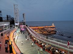 -北戴河碧螺塔海上酒吧公园