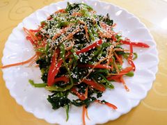 凉拌芝麻菠菜-新疆风味冷水鱼庄(友谊峰路店)