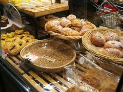 -巴黎贝甜(华堂新辰汇店)