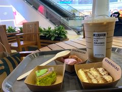 -星巴克臻选(莘庄仲盛店)