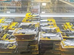 面包甜点陈列柜-周黑鸭(北京南站七店)