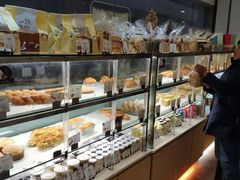 面包甜点陈列柜-花园饼屋·吐司蛋糕面包(星海店)
