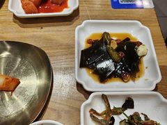 -青瓦餐厅·生鱼片·韩园烤肉(西塔店)