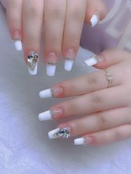 -苏彩·皮肤管理美甲美睫